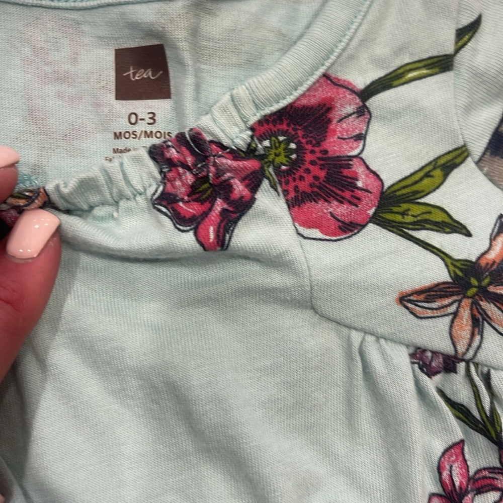 TEA COLLECTION | Like new. Baby Girl Romper One-Piece. 0-3 Months. BUNDL… - Picture 2 of 4